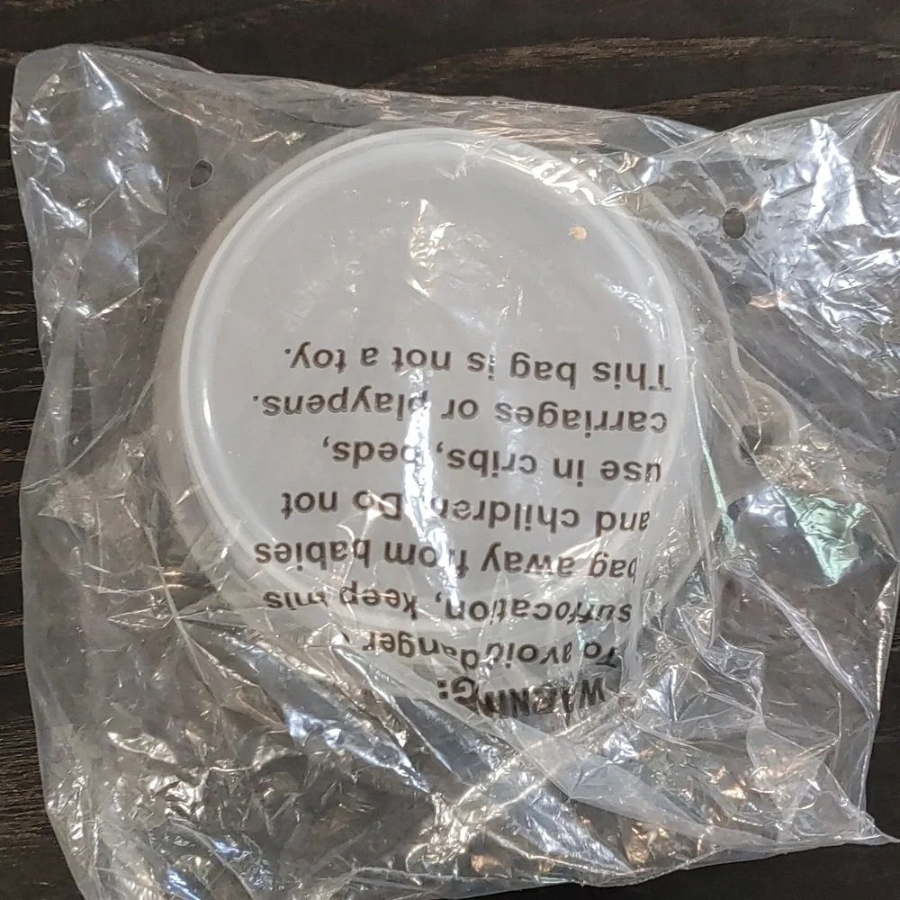 Frisco Wet Food Container with Silicone Lid